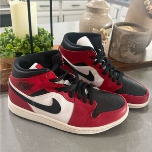 Air Jordan 1 mid, Black and Red Sneakers, like new (8 men 9.5 women)